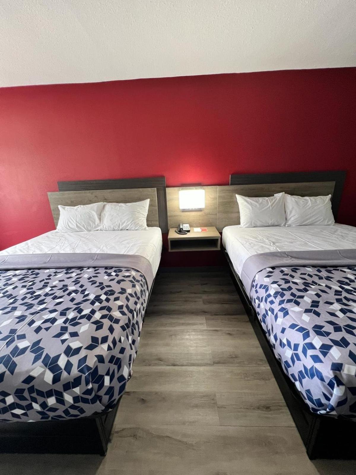 Econo Lodge Kennett Kültér fotó